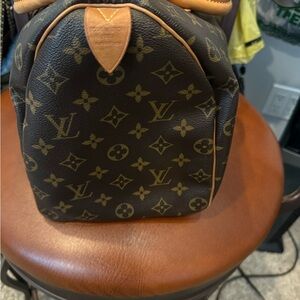 Louis Vuitton Speedy handbag 35